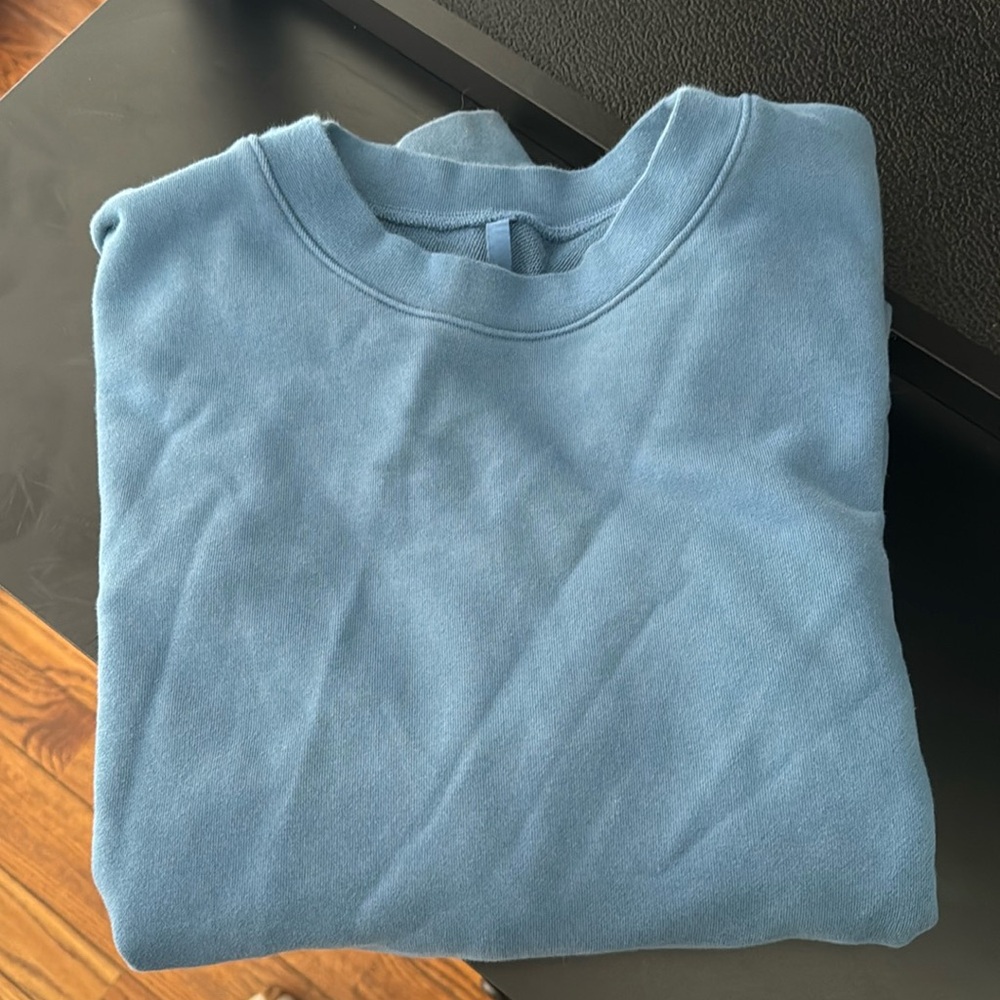 Lululemon men’s crewneck